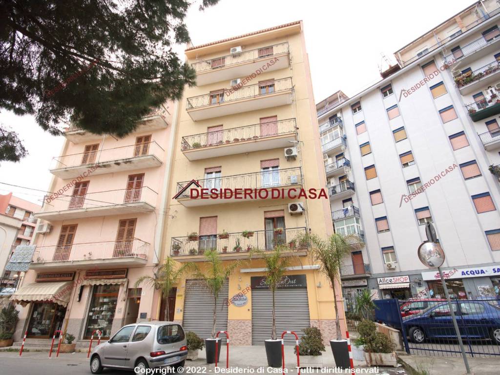 Vendita Appartamento in via Ugo La Malfa 2. Termini Imerese. Buono stato, quarto piano, con