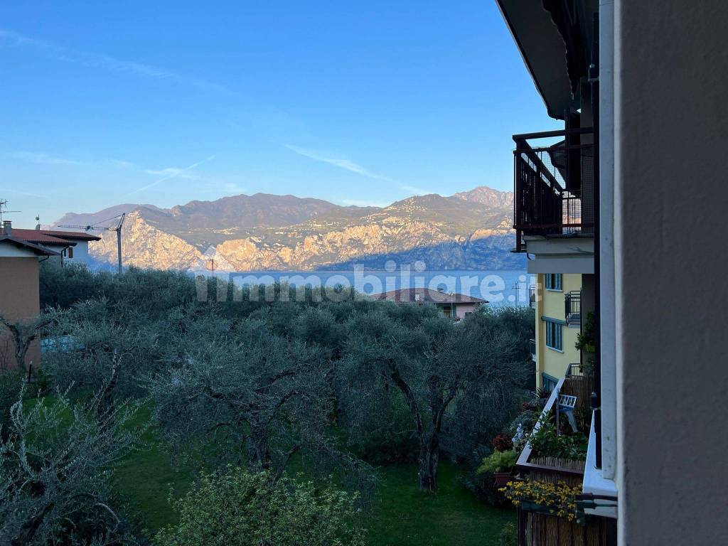 Sale Apartment Malcesine. 3room flat in via Navene Vecchia
