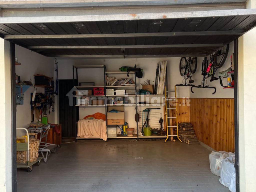 garage