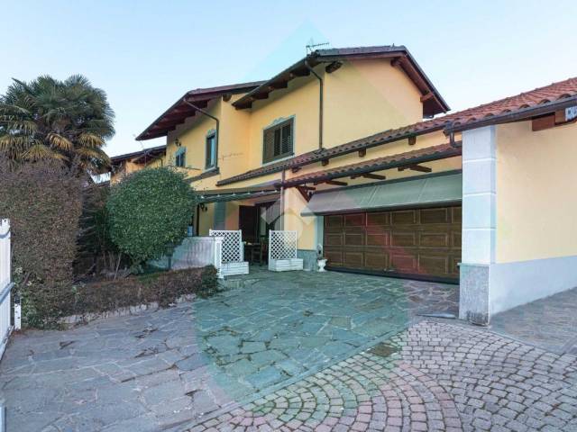 villa a schiera