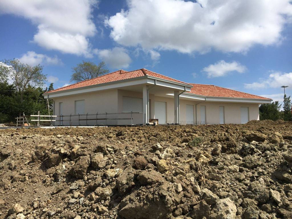 Villa unifamiliare contrada macchia romana 64, centro, potenza