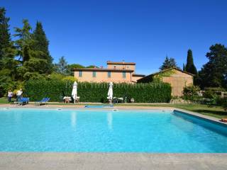 Complesso colonica con piscina, Siena