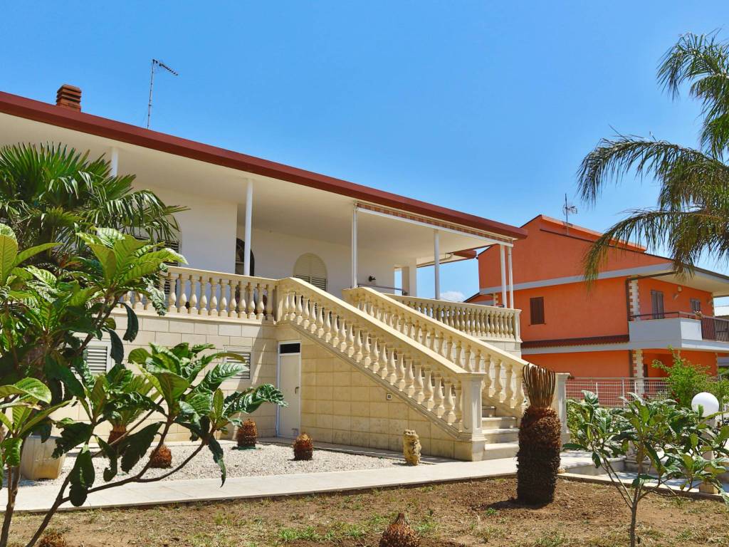 Villa unifamiliare via fratelli carnemolla 65, contrade di marina di ragusa, ragusa