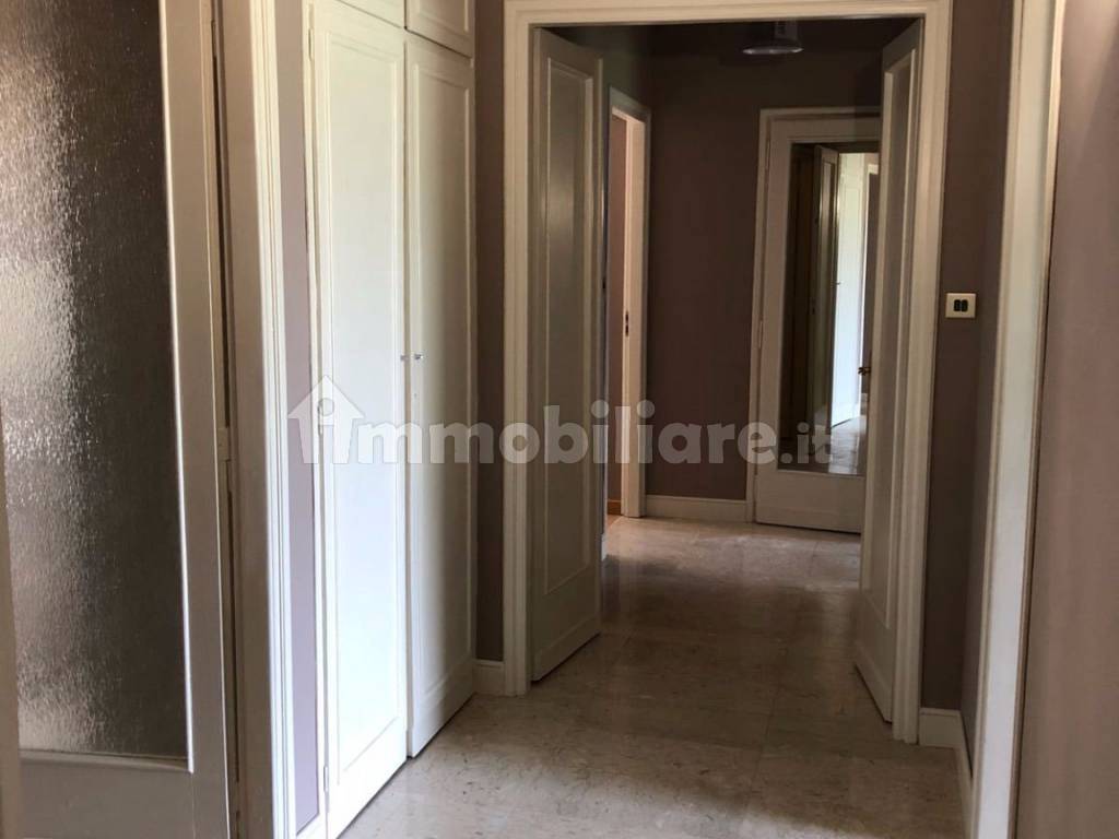 Stanza singola in Borgo Po, foto 2 di 7