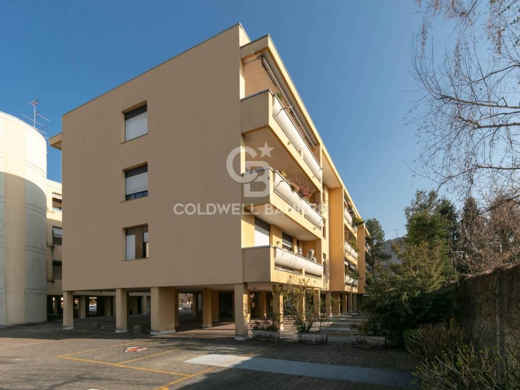 Vendita Appartamento Busto Arsizio. Trilocale in via XX Settembre 72. Ottimo stato, primo piano Vendita Appartamento Busto Arsizio. Trilocale in via XX Settembre 72. Ottimo stato, primo piano