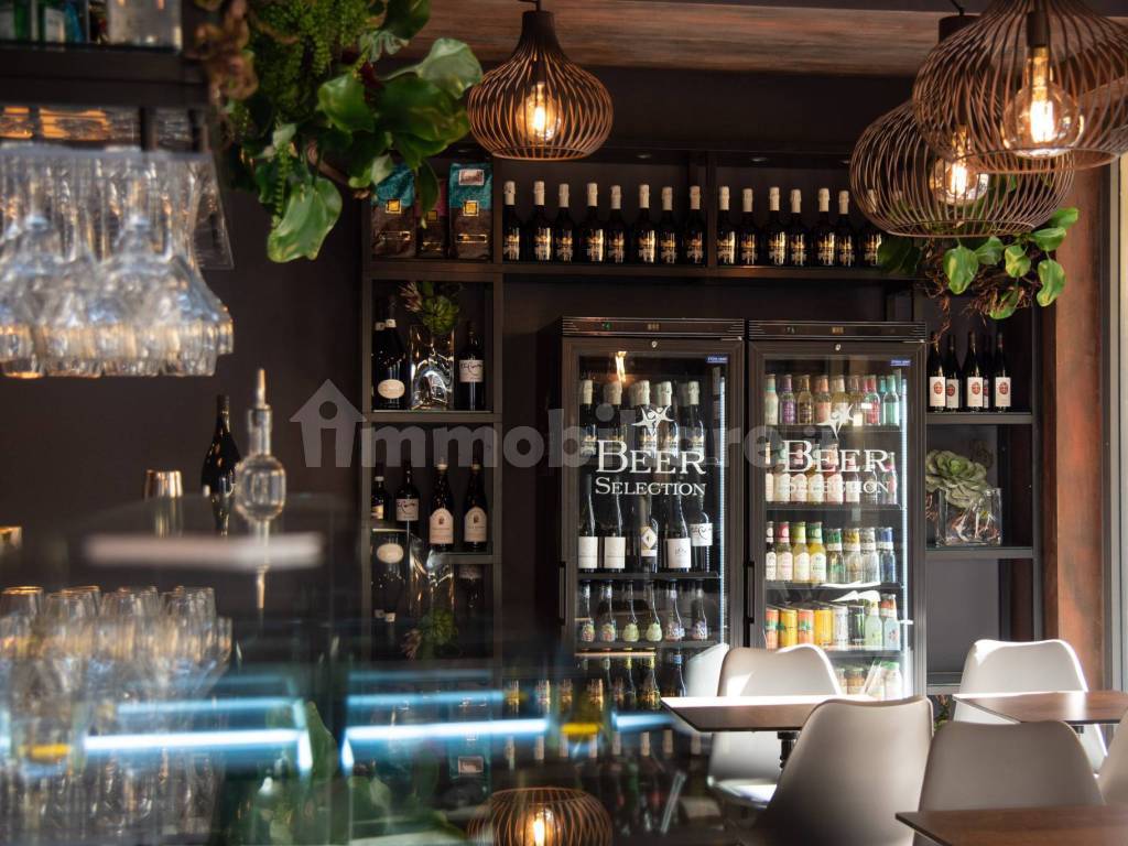 Bar via Roberto Malatesta, Roma, rif.