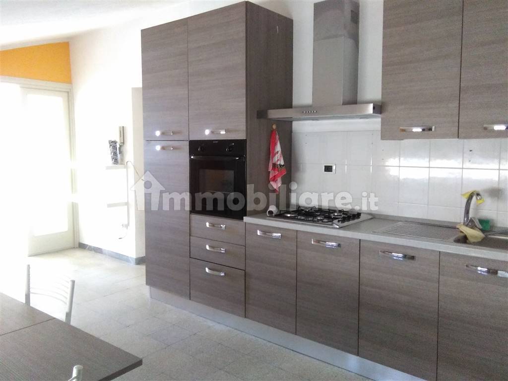 APPARTAMENTO VENDE ZONA CENTRALE TUSCANIA