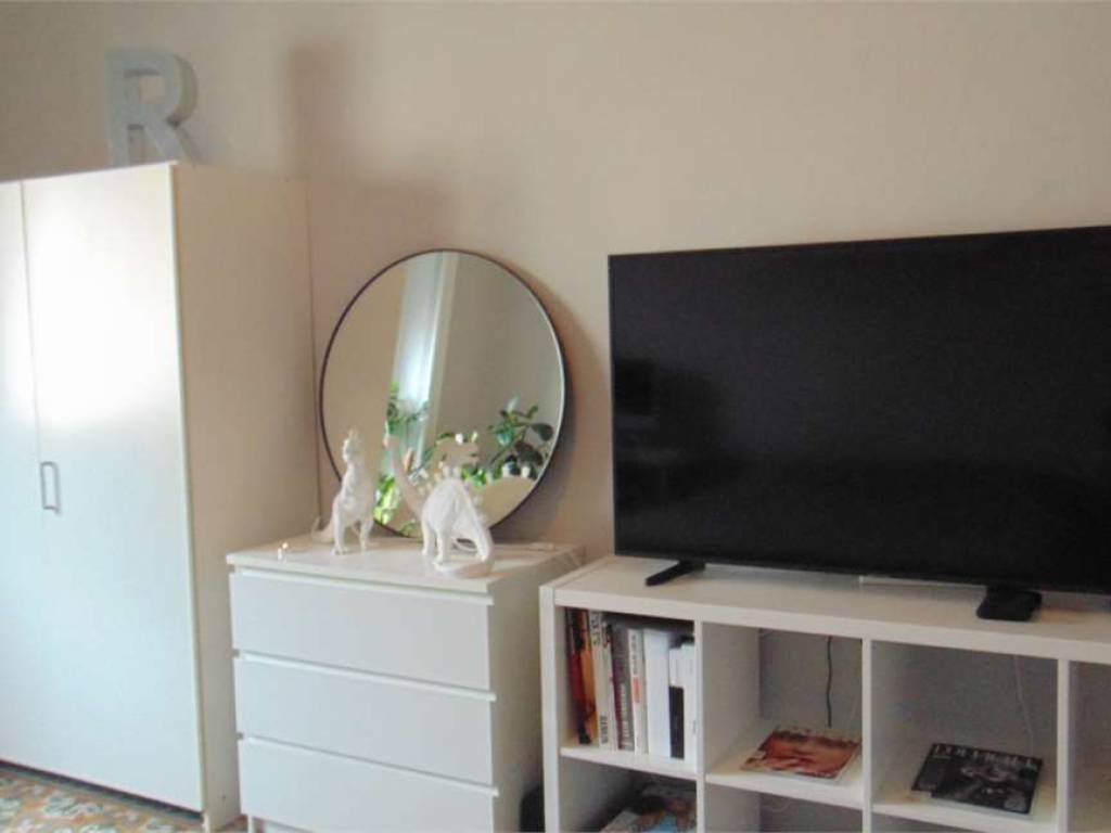 Affitto Appartamento Milano. Trilocale in via Catalani, 67. Ottimo stato,  con balcone, riscaldamento centralizzato, rif. 96003372
