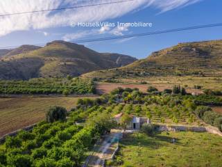 010__caseggiato_vista_mare_in_c_da_petrara_ad_avola_11.jpg