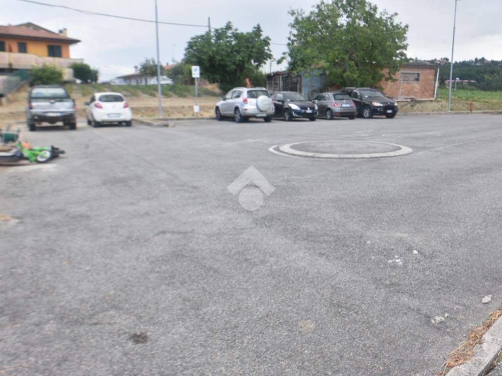 PARCHEGGIO