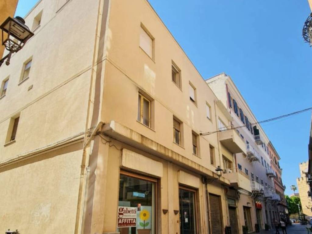 Locale commerciale, centro, oristano