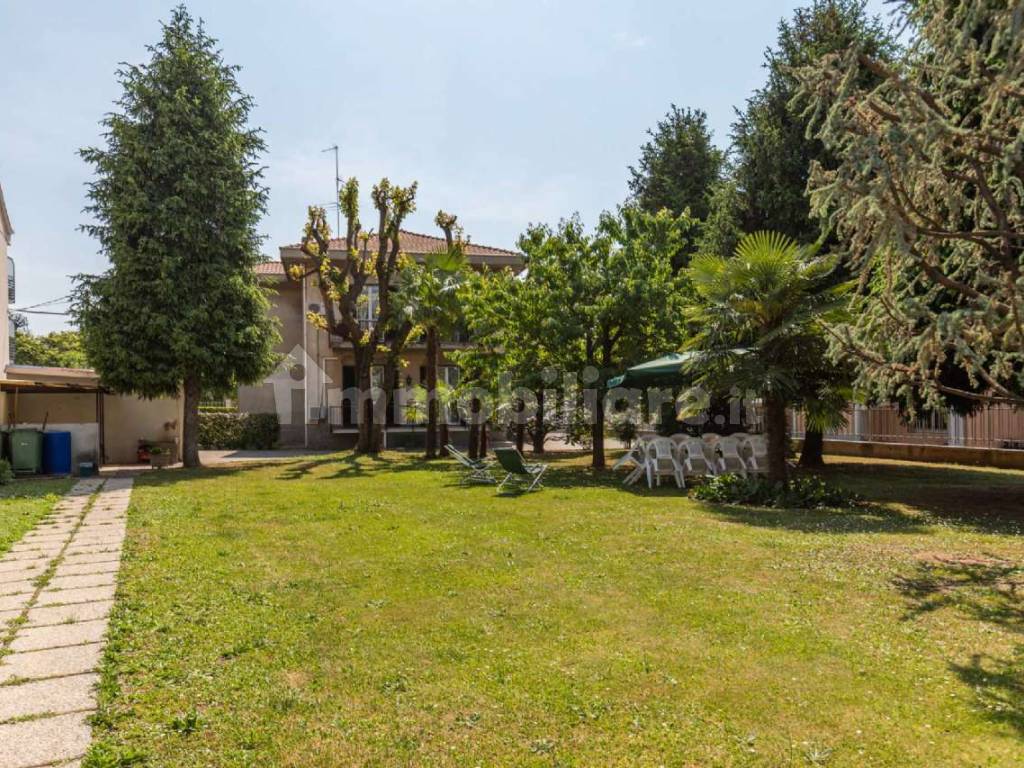 vendita-villa-via ceriani 47-uboldo-086