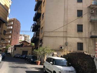3-room flat via Passo Gravina 10, Gioeni, Catania