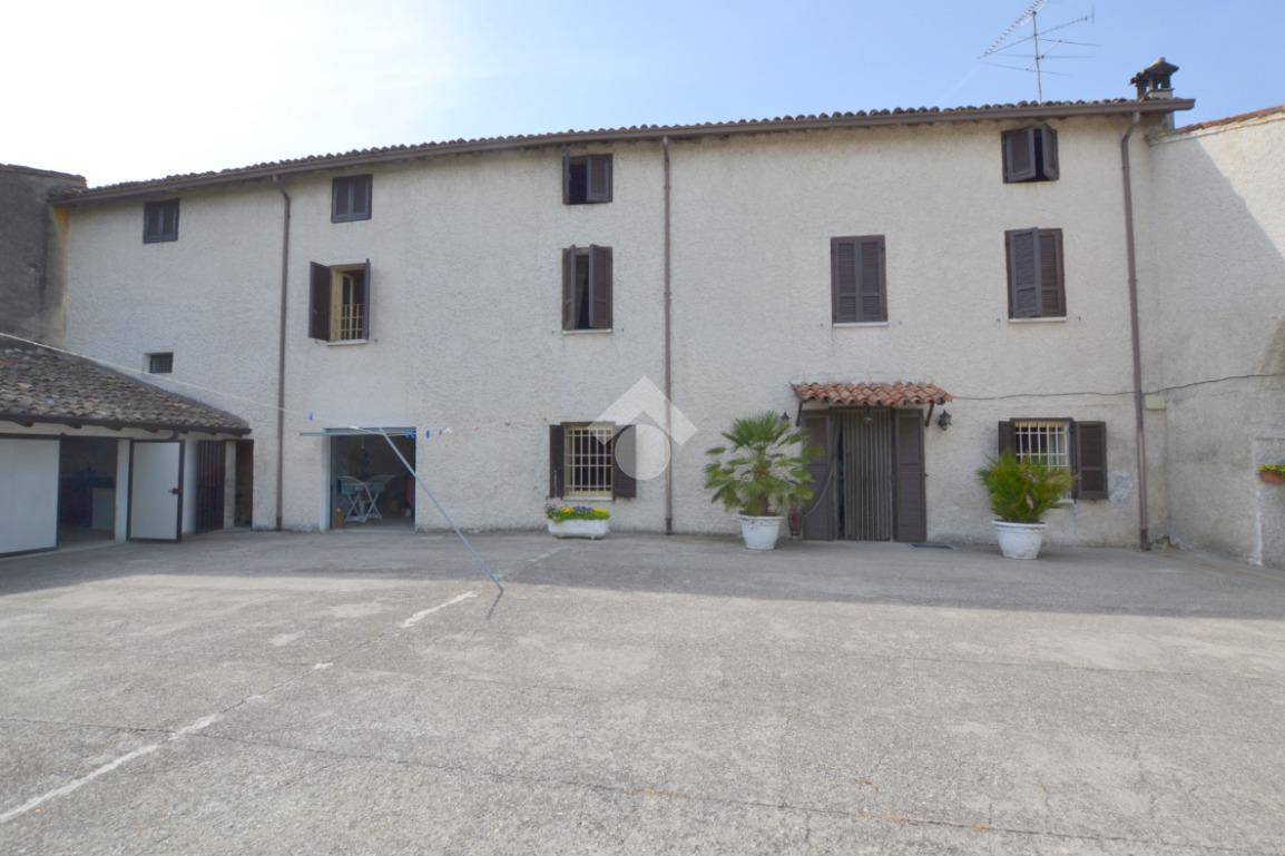 Country houses for sale Mariana Mantovana - Immobiliare.it