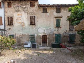 Foto - Vendita casa, giardino, Monzambano, Lago di Garda