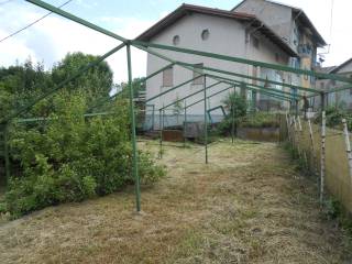 GIARDINO CON VISTA SULLA CASA