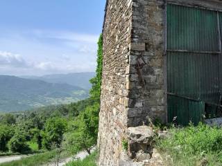 lato sx dell'edificio rurale