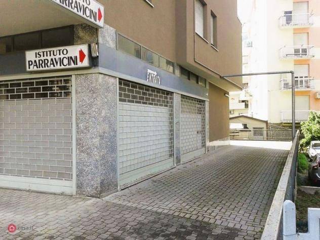 Locale commerciale via ezio parolo 38, centro, sondrio