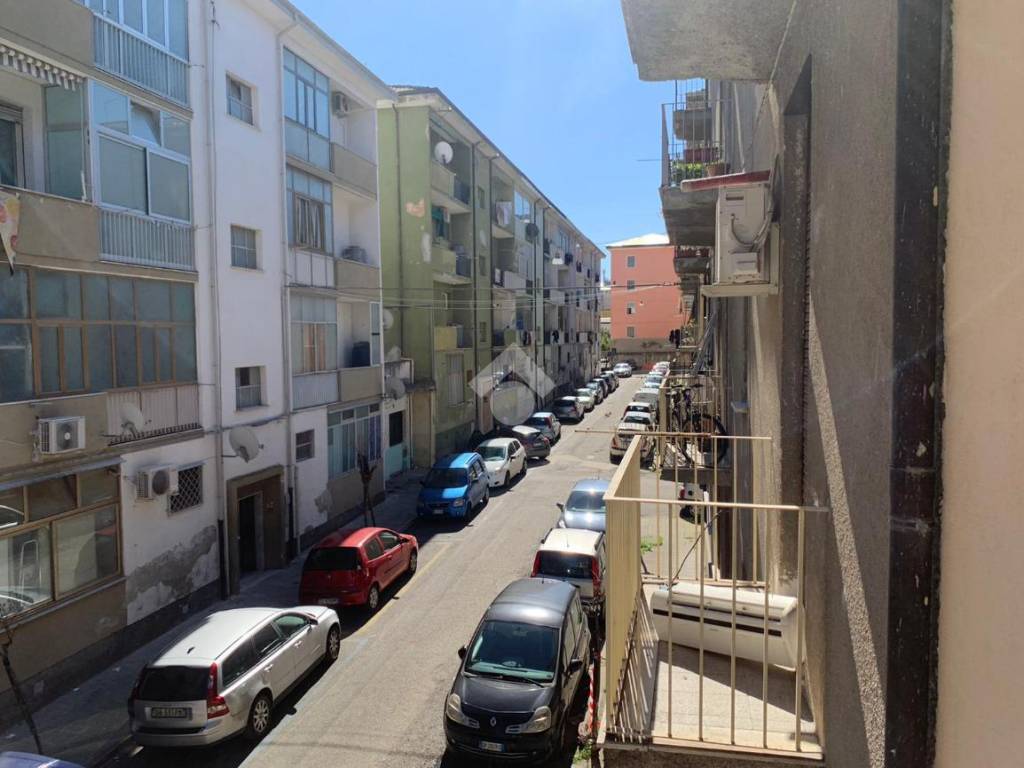 Vendita Appartamento Cosenza. Trilocale in via Giuseppe Santoro 10. Da