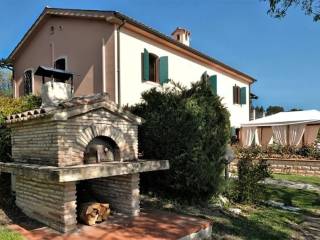 Houses With Pool For Sale In Area Terra Dei Castelli Riviera Del Conero Ancona Immobiliare It