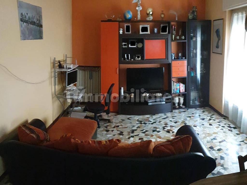Sale Apartment Vicenza. 4room flat in via Francesco.... Good condition