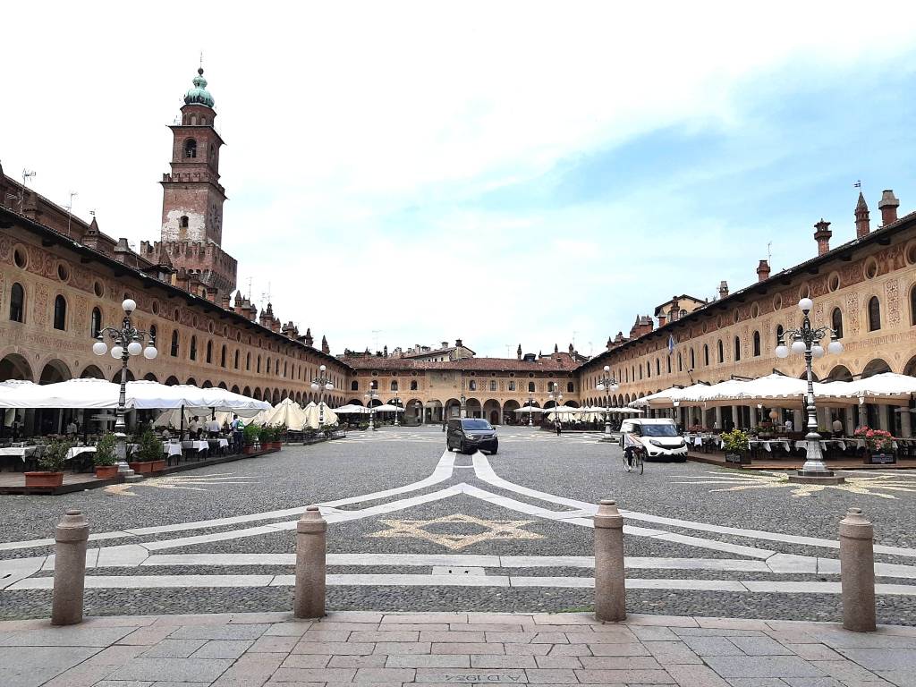 VICINANZE PIAZZA DUCALE