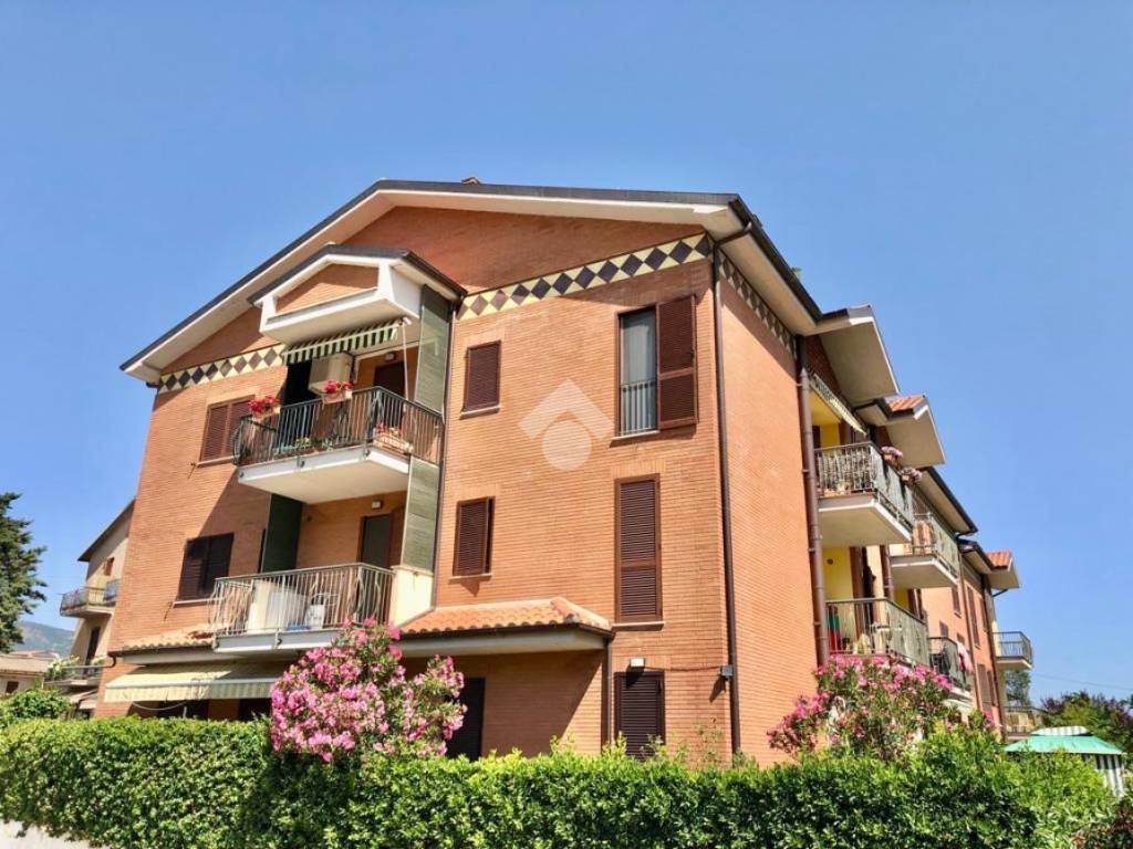 Sale Apartment Spoleto. 3room flat in via Eugenio Curiel. Excellent