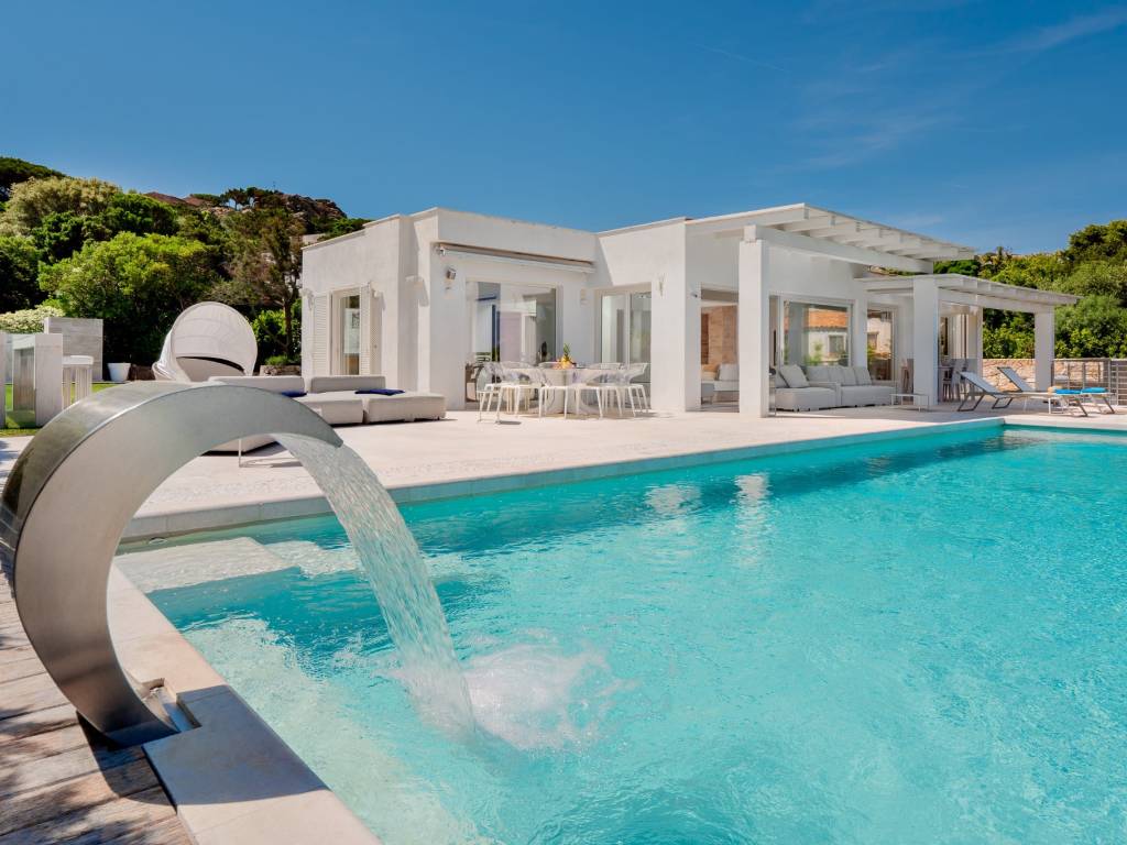 Villa unifamiliare via punenti, porto cervo, arzachena