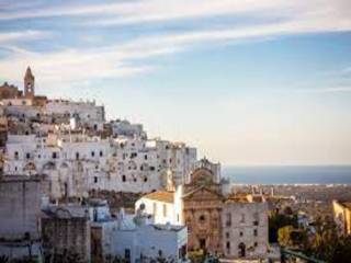 OSTUNI ALTO SALENTO PUGLIA ATTIVITA' COMMERCIALE