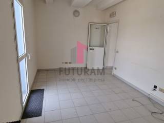 Stanza non arredata