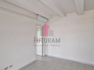 Stanza non arredata
