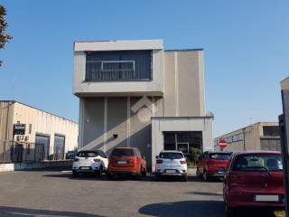 03fbd83d-358d-4047-a6a5-703cbe17024f