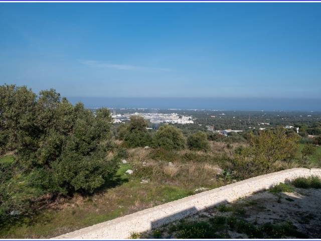 MASSERIA CON VISTA MARE E CENTRO STORICO OSTUNI