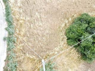VENDESI TERRENO EDIFICABILE ALANNO PESCARA ABRUZZO