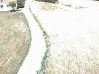VENDESI TERRENO EDIFICABILE ALANNO PESCARA ABRUZZO