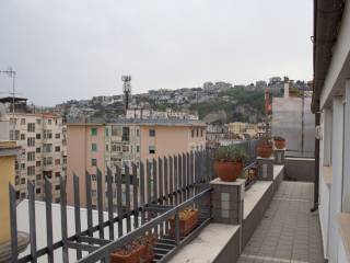 Case con terrazzo in vendita in zona Chiaia, Napoli - Immobiliare.it