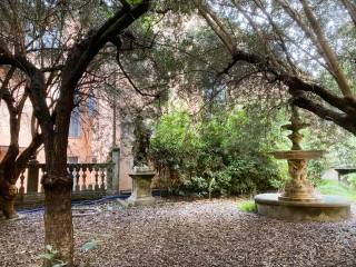 2-room flat via San Sigismondo, San Vitale, Bologna