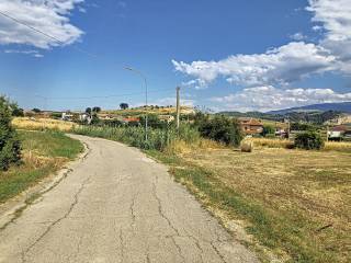VENDESI TERRENO EDIFICABILE ALANNO PESCARA ABRUZZO