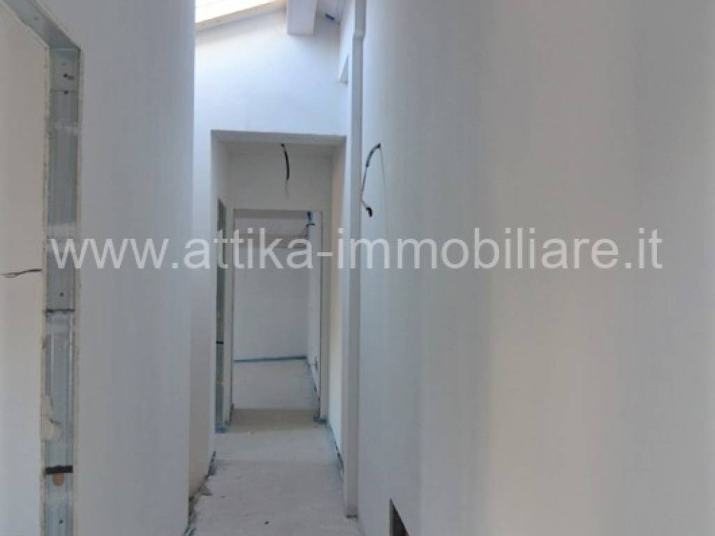 006__duplex-vendita-monselice-corridoio-sostenibile.jpg