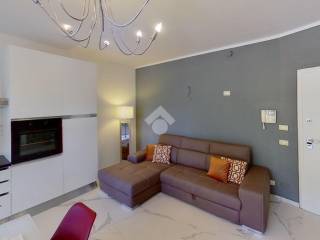 Pregiato-Bilocale-con-terrazzo-Living-Room
