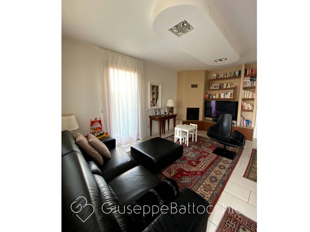 1280-s-215-trifamiliare-a-godego-casa-semi-indipendente-castello-di-godego-befa7.png