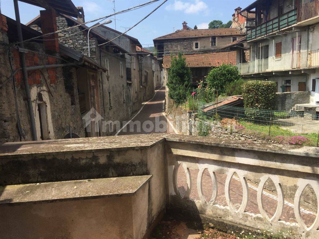 visuale dal terrazzino piano primo