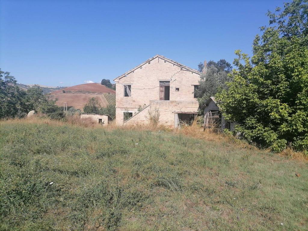 Terreno agricolo contrada fosso grande, mosciano sant'angelo