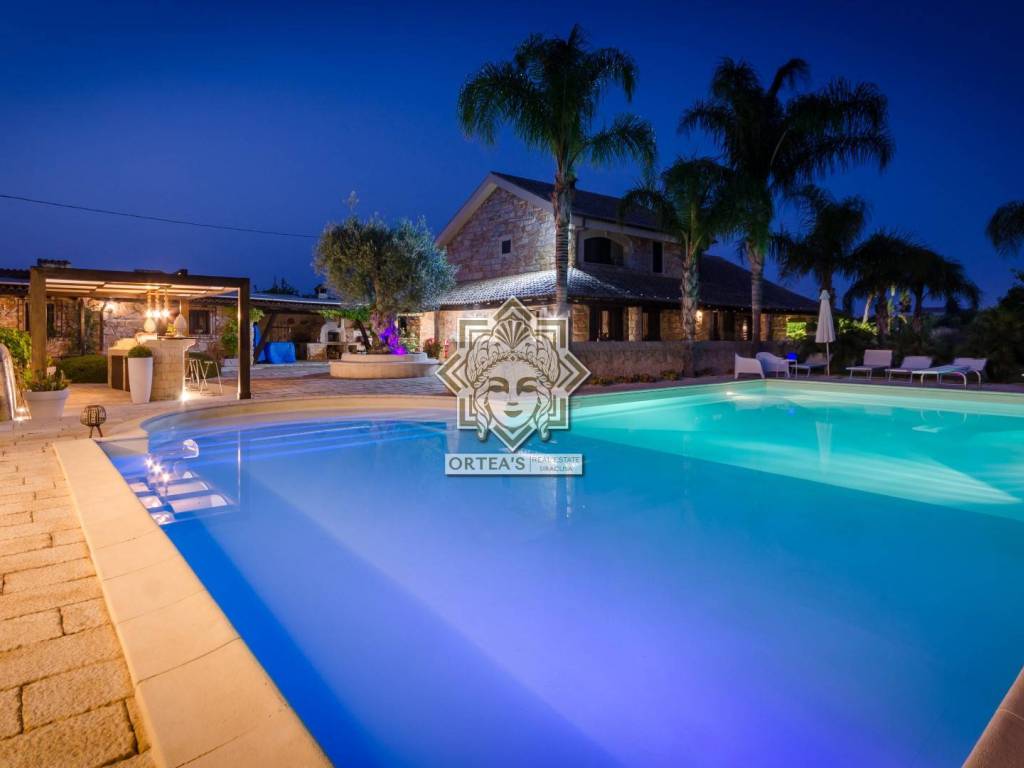 luxury-villa
