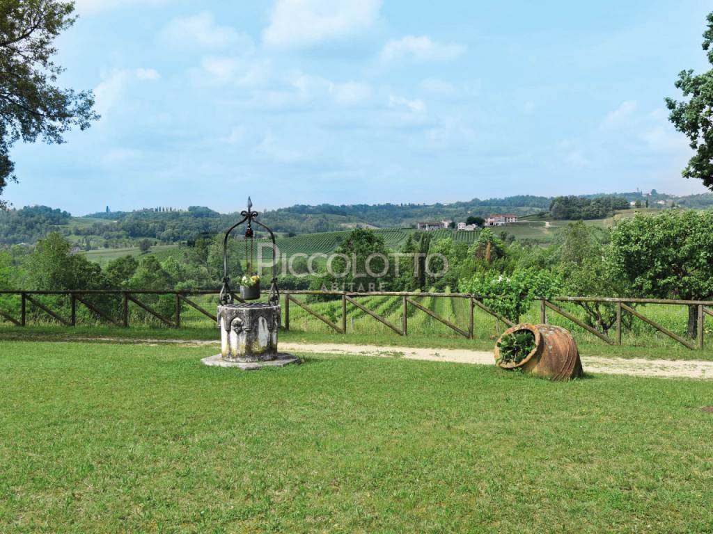 villa vendita conegliano piscina giardino13