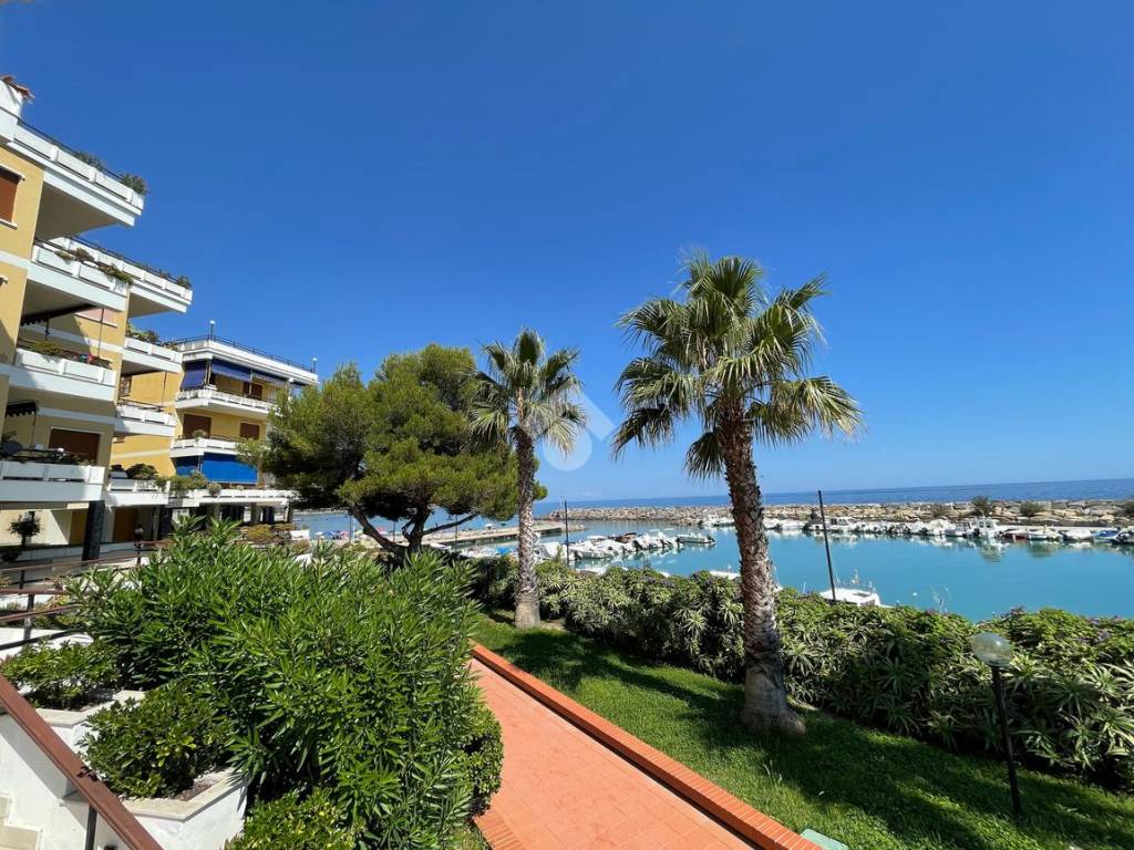 Vendita Appartamento San Lorenzo al Mare. Monolocale in via della