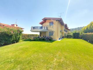 RE/MAX ZARAIMMOBILIARE: real estate agency of Padenghe sul Garda -  Immobiliare.it