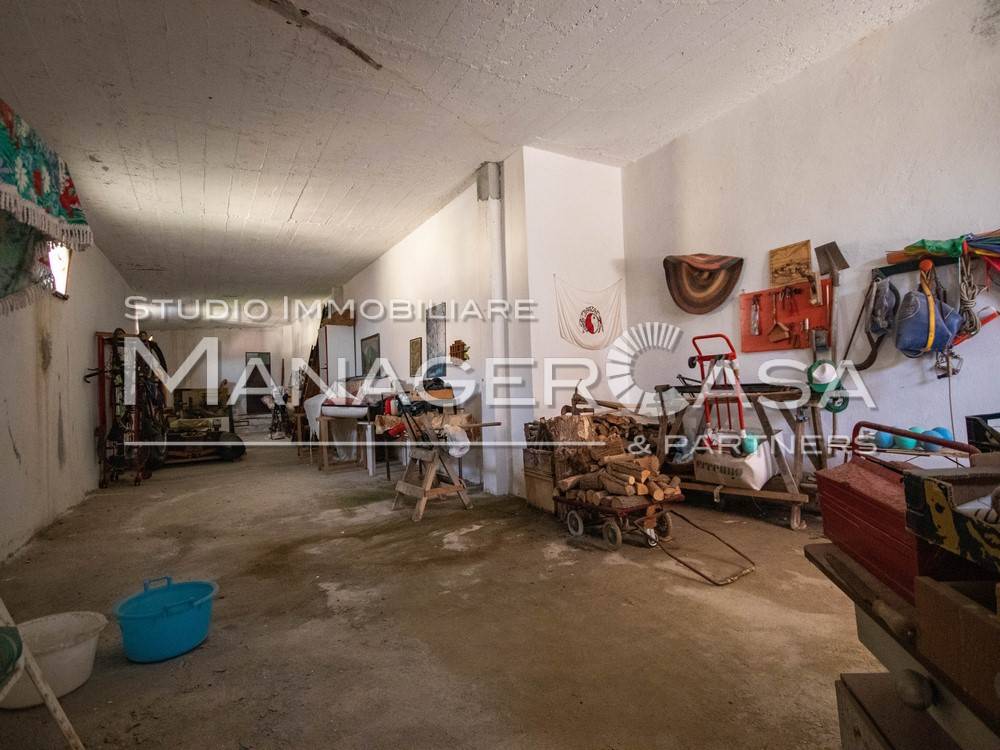 Vivere In Un Locale Accatastato C2