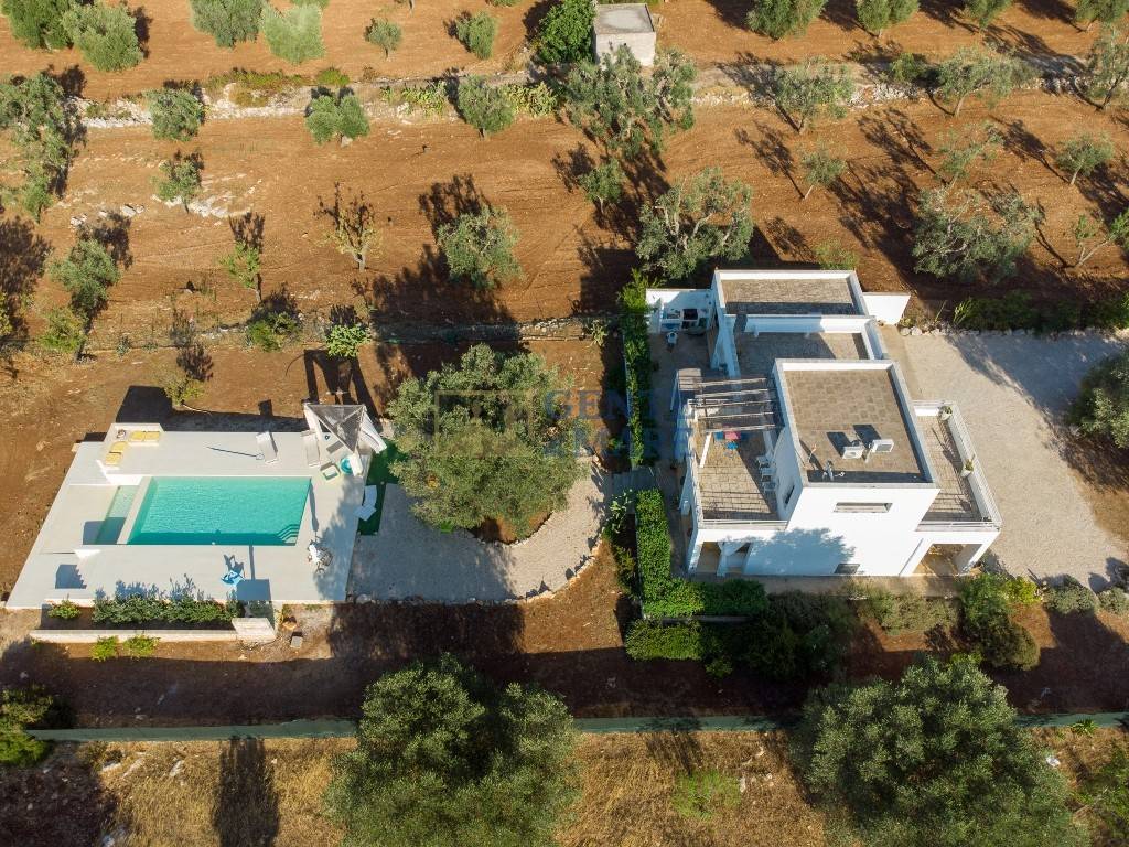 LUXURY VILLA WITH SEA VIEW FOR SALE VILLA PISCINA