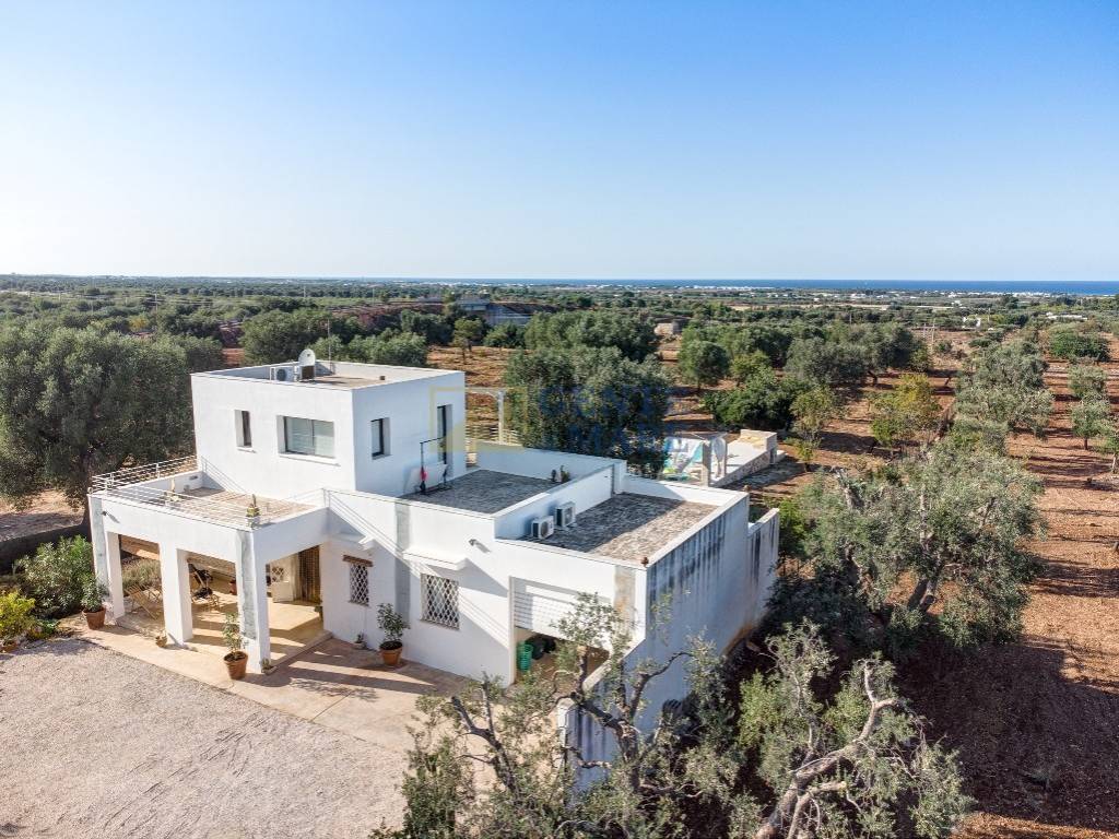 LUXURY VILLA WITH SEA VIEW FOR SALE VILLA PISCINA